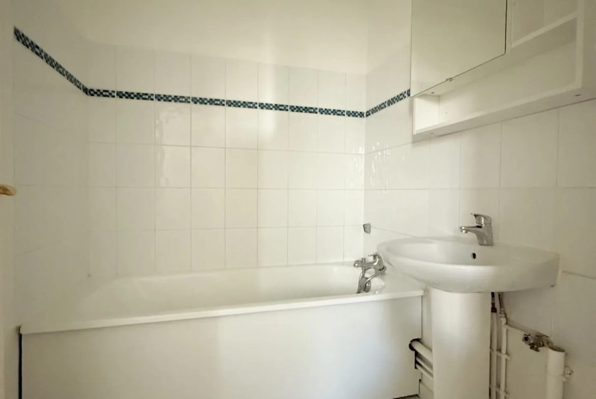 Appartement 2 pièces lumineux de 43 m² à Massy avec parking et loggia 