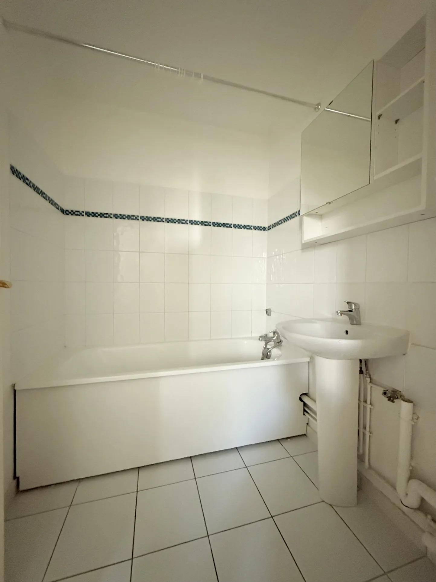 Appartement 2 pièces lumineux de 43 m² à Massy avec parking et loggia 