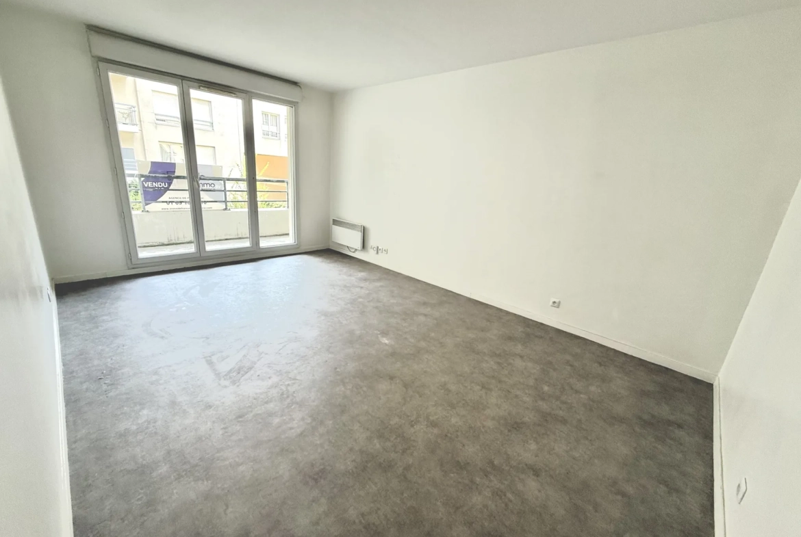 Appartement 2 pièces lumineux de 43 m² à Massy avec parking et loggia 