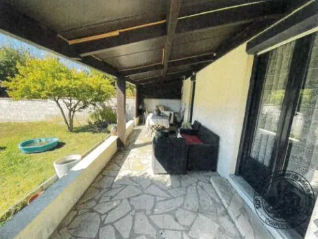 Maison T5 à vendre à Châteaubernard - Opportunité aux enchères à partir de 48 000 € 