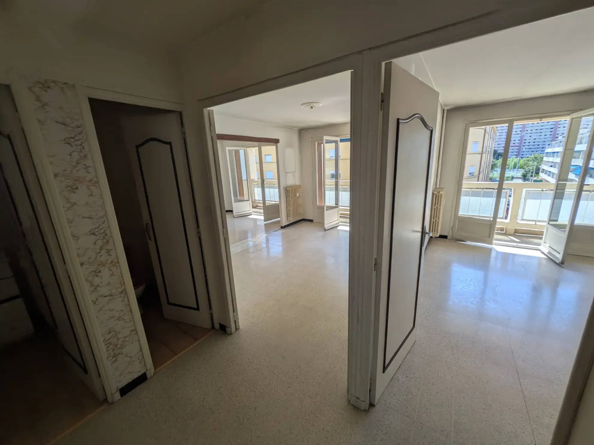 Appartement 3 pièces de 56m² avec balcon et cave à Toulon 