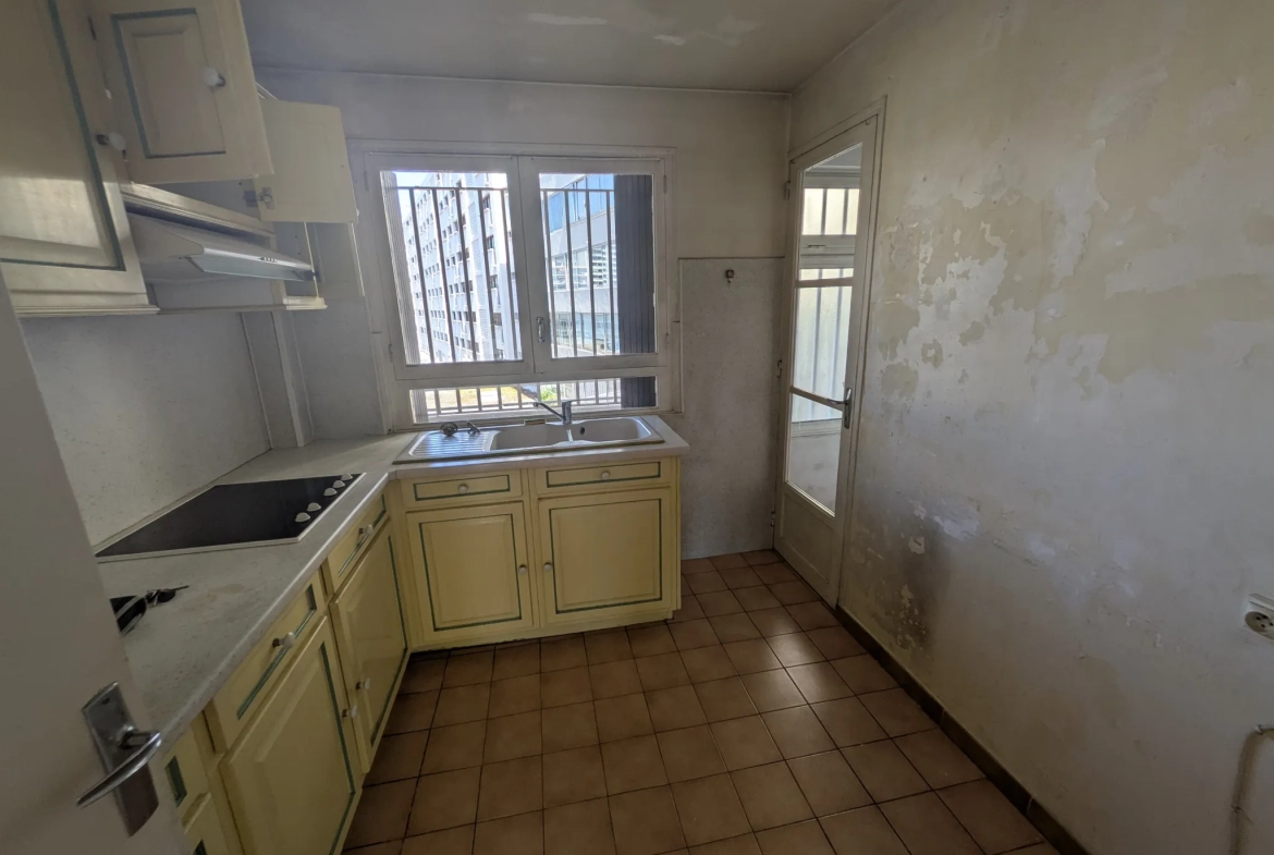 Appartement 3 pièces de 56m² avec balcon et cave à Toulon 