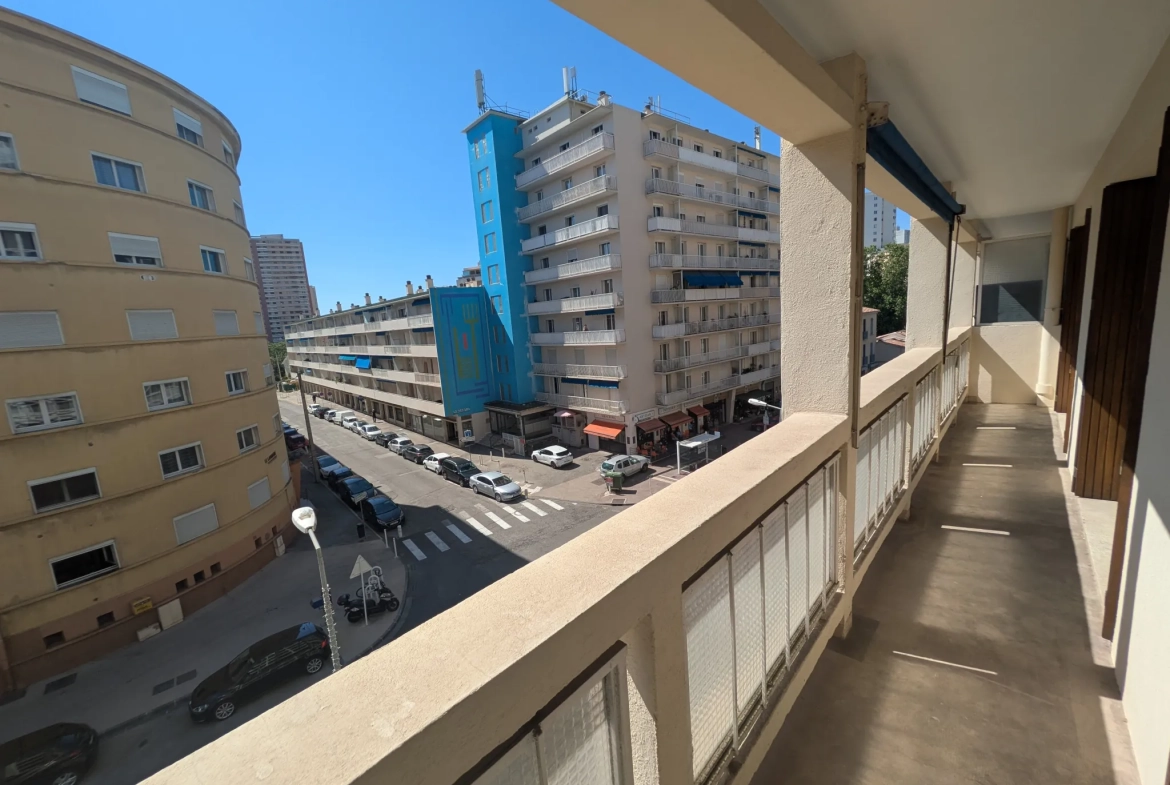 Appartement 3 pièces de 56m² avec balcon et cave à Toulon 
