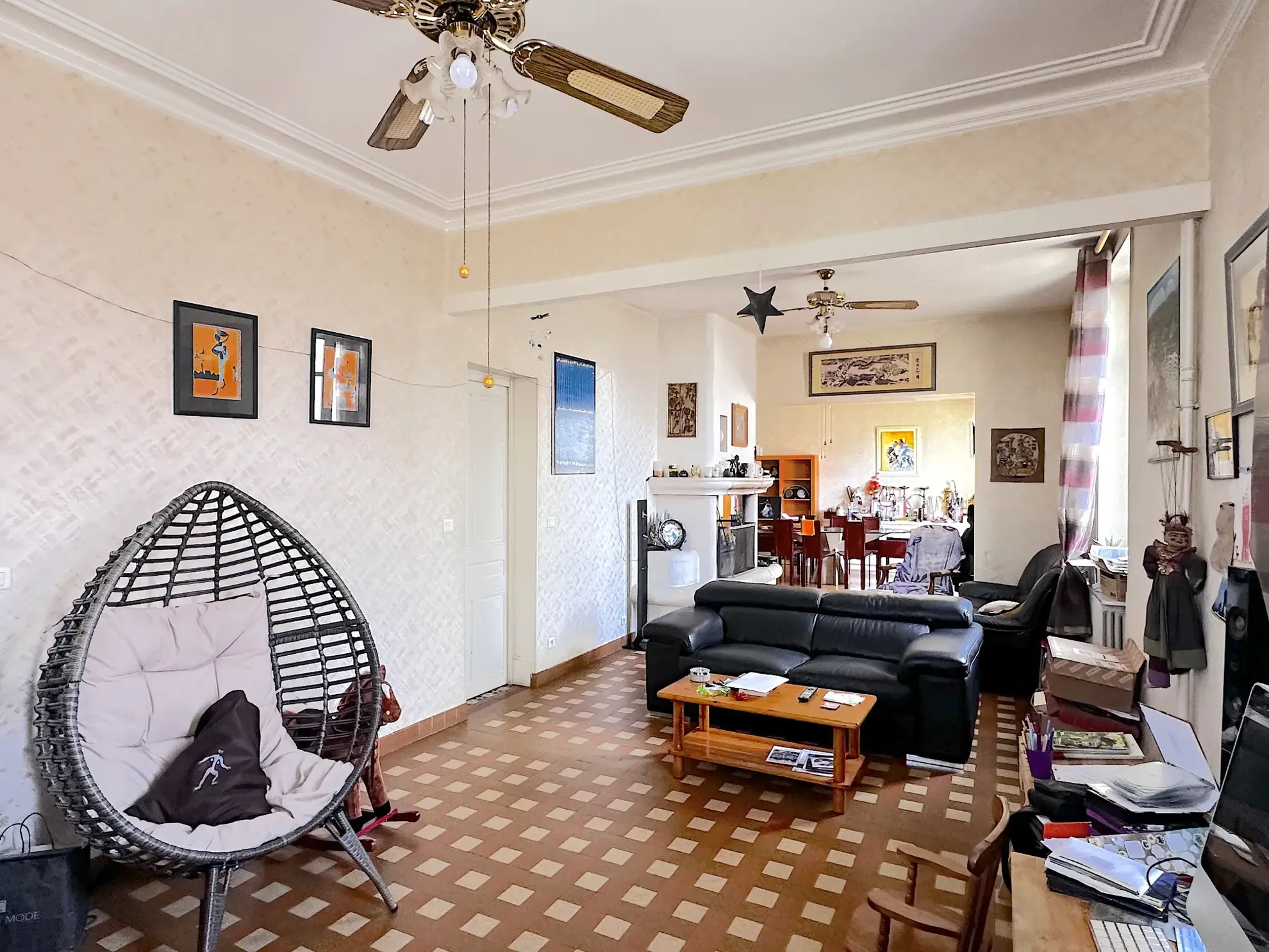Superbe maison de ville avec piscine à Châtellerault, 8 chambres, grande terrasse et jardin 