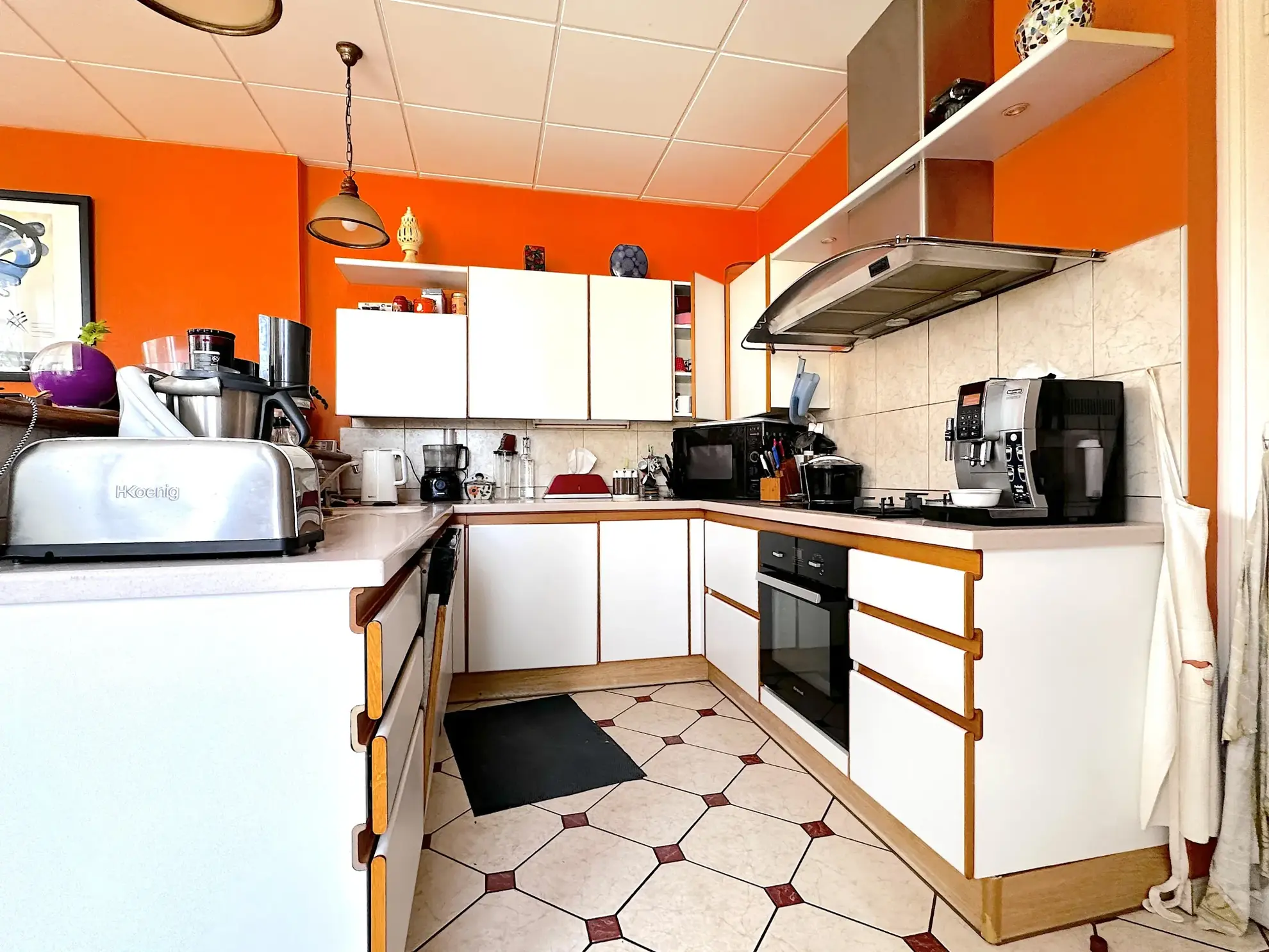 Superbe maison de ville avec piscine à Châtellerault, 8 chambres, grande terrasse et jardin 