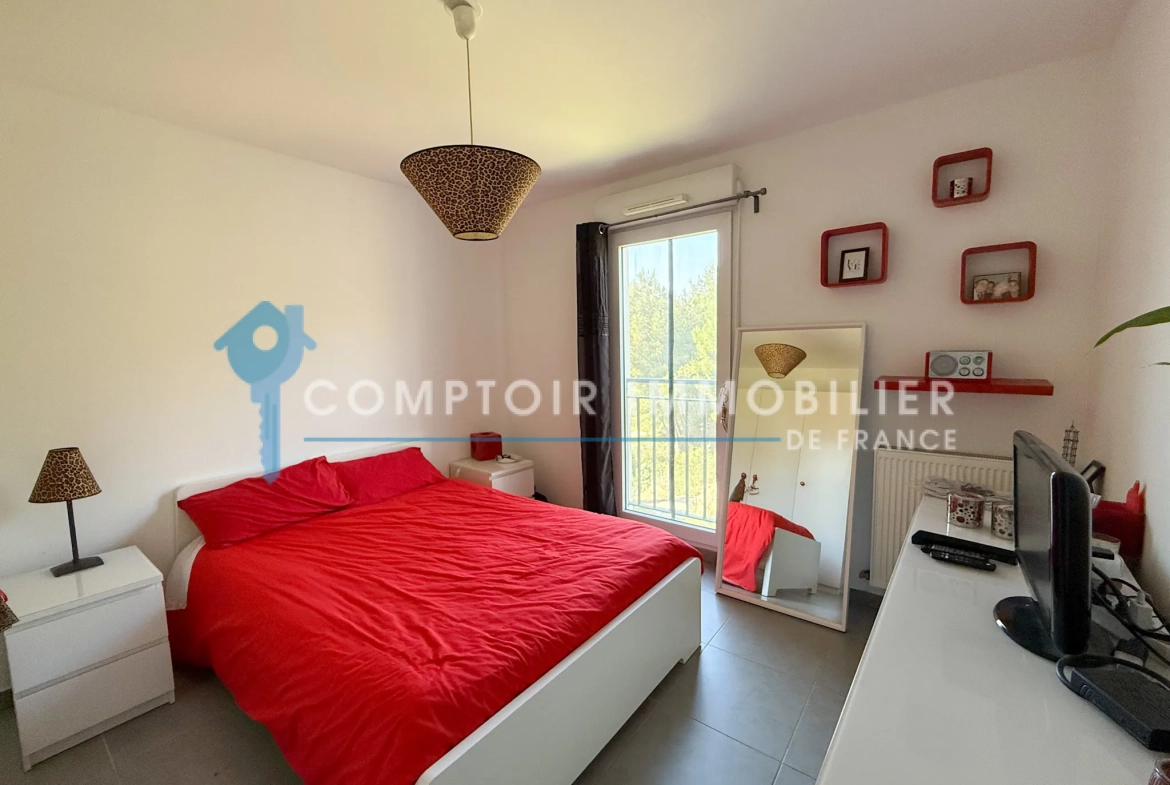 Appartement T3 de 60 m² avec terrasse, parking et vue dégagée à Marseille 