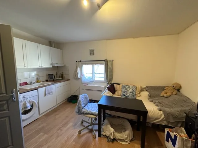 Studio de 18m² à La Isle-sur-la-Sorgue, investissement locatif rentable 