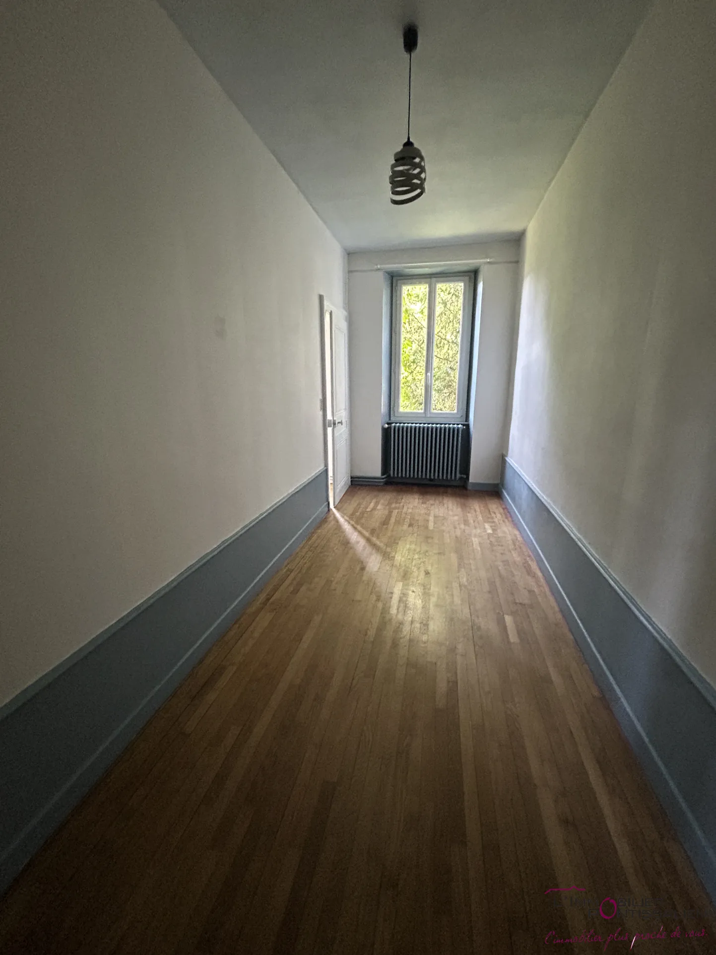Appartement de 3 pièces à Pontarlier au centre-ville à rénover 