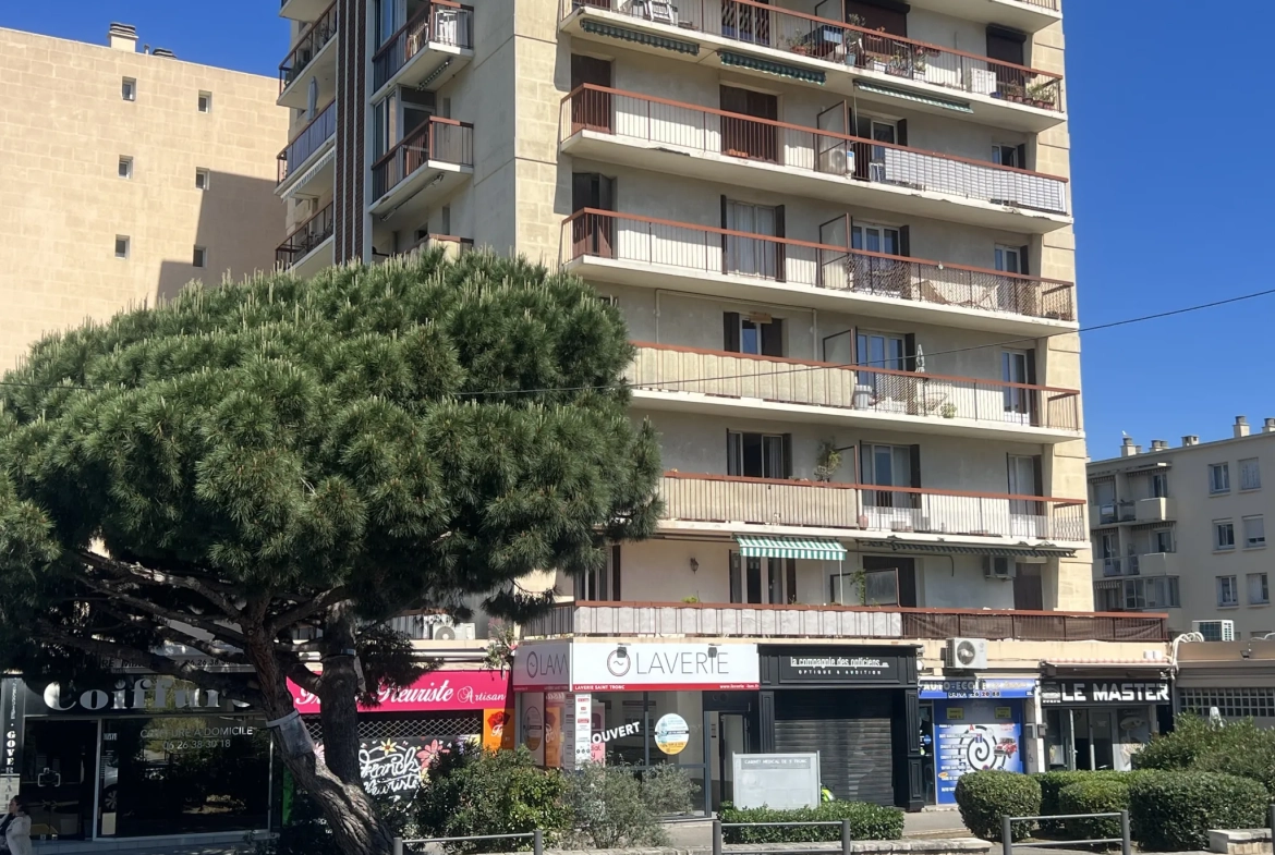 Appartement T2 de 50 m² à Marseille 10e avec balcon dans résidence sécurisée 