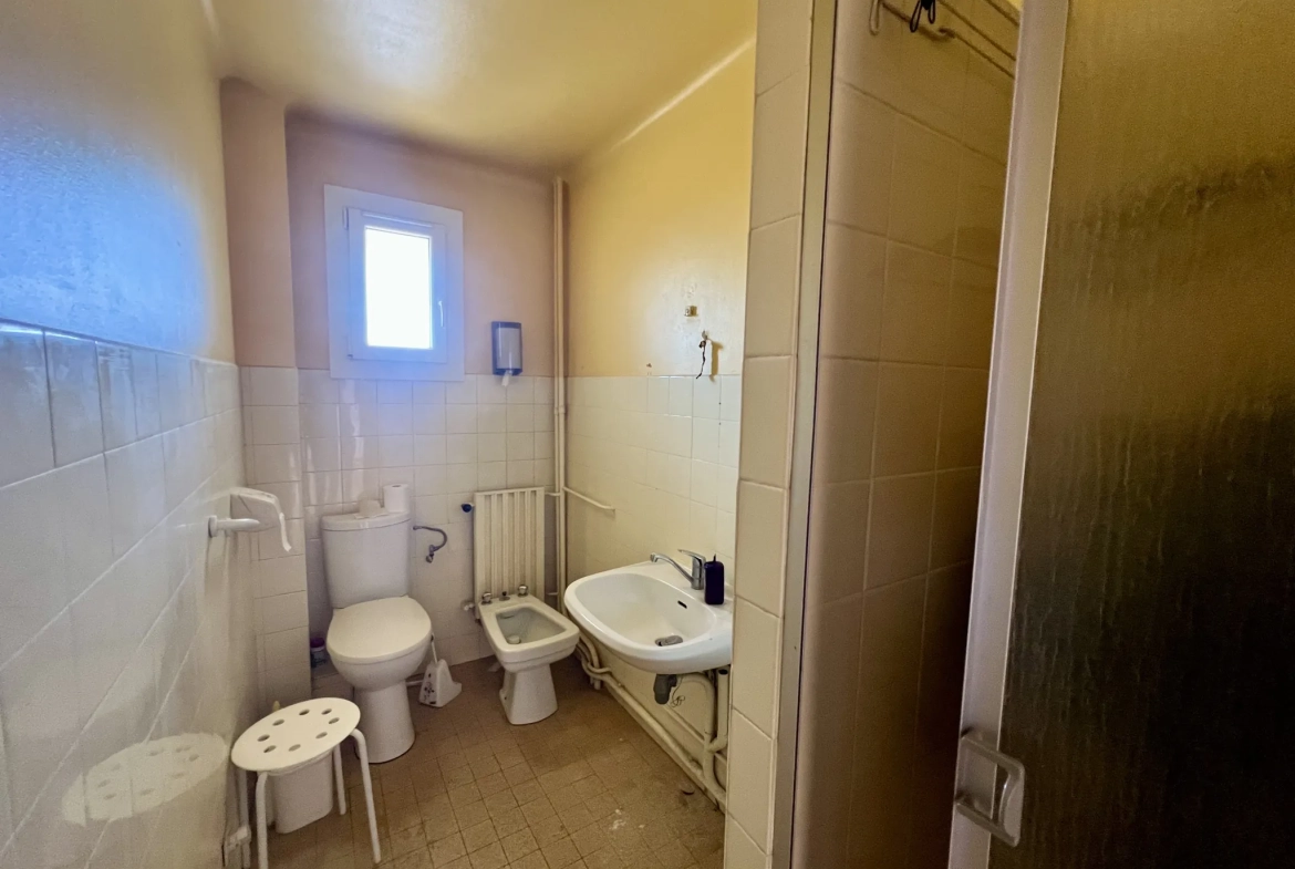 Appartement T2 de 50 m² à Marseille 10e avec balcon dans résidence sécurisée 