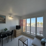 Studio rénové à vendre à Balaruc-les-Bains avec terrasse et parking privé
