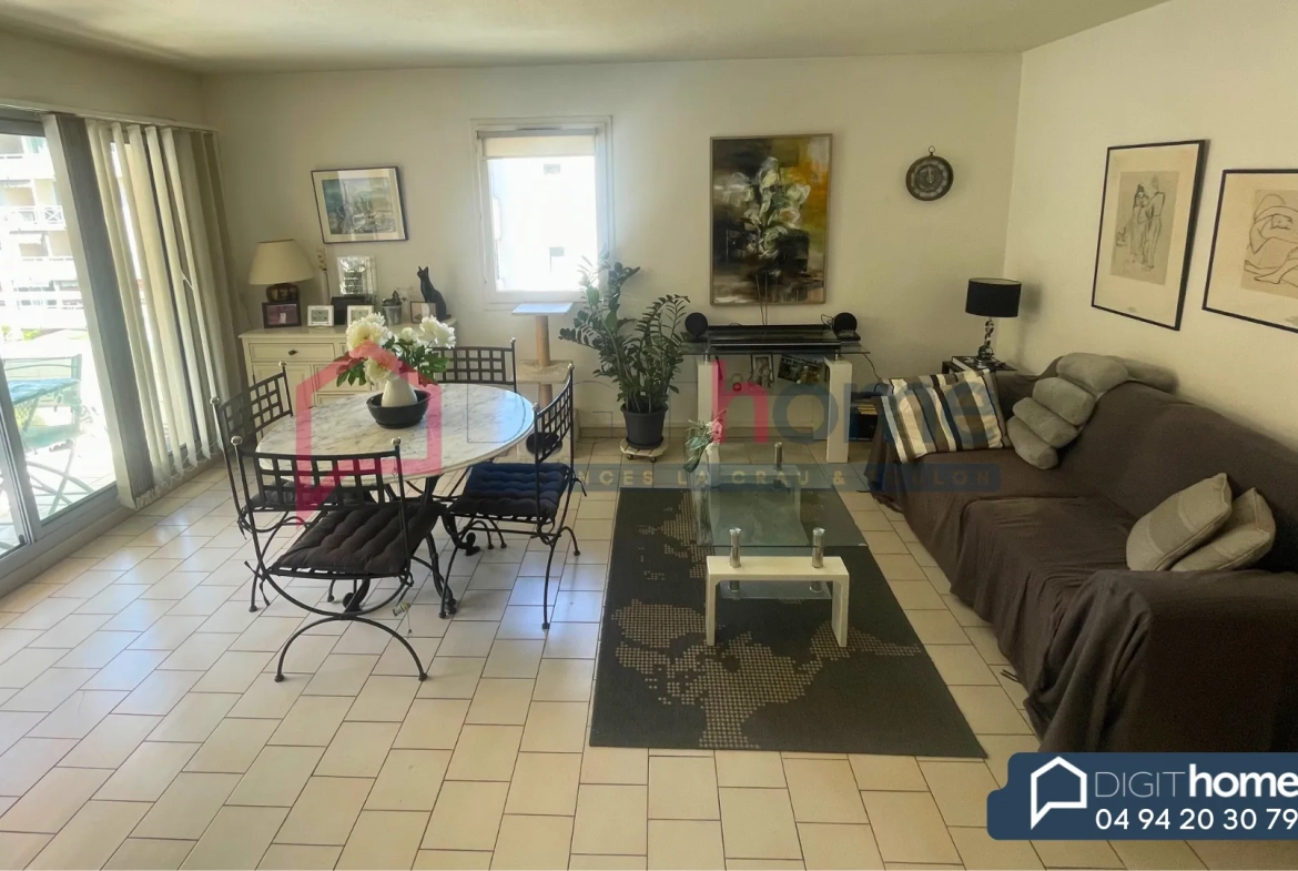 Appartement T2 avec terrasse, garage, piscines et tennis à Cagnes-sur-Mer 