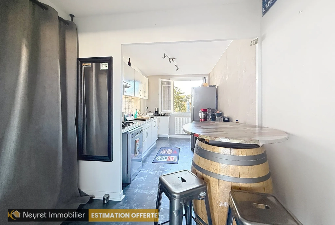 Vente appartement T4 à Jomayère, Saint-Étienne avec garage, balcon et cave 