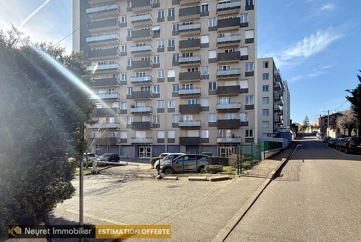 Vente appartement T4 à Jomayère, Saint-Étienne avec garage, balcon et cave 