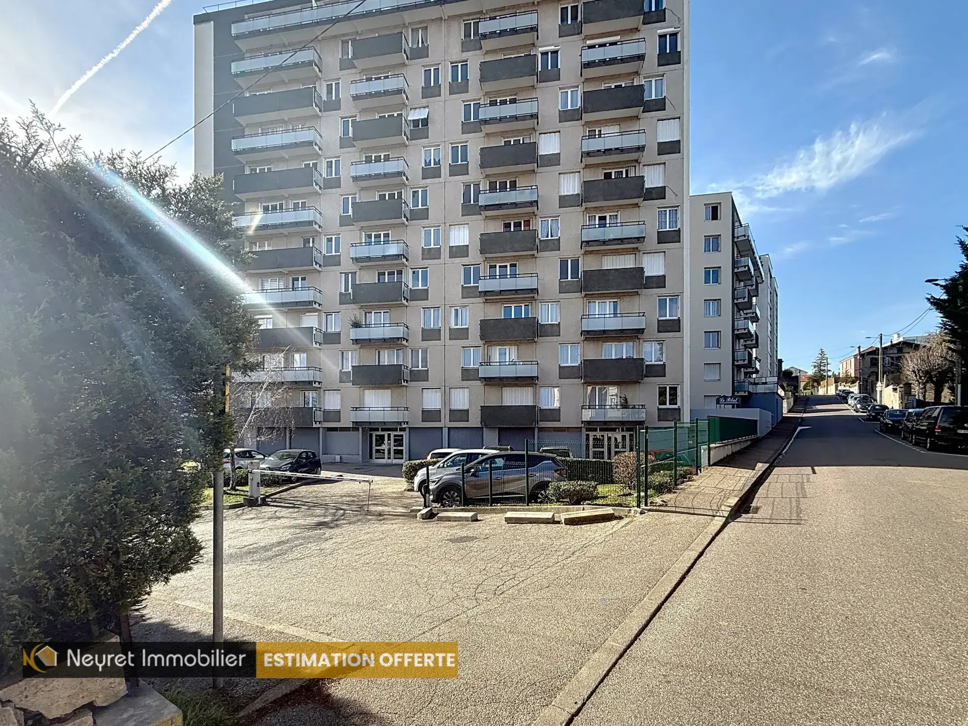 Vente appartement T4 à Jomayère, Saint-Étienne avec garage, balcon et cave 