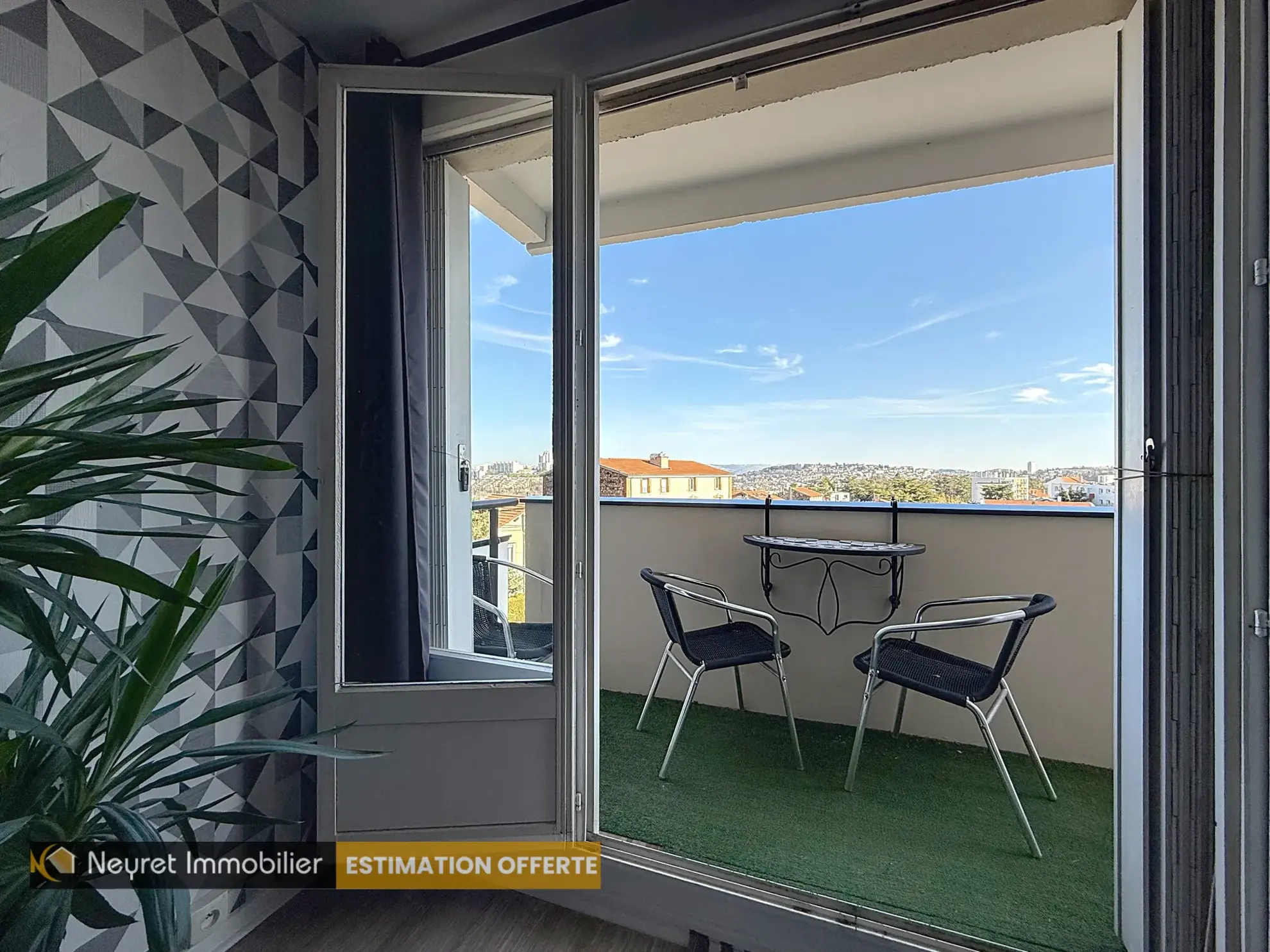 Vente appartement T4 à Jomayère, Saint-Étienne avec garage, balcon et cave 