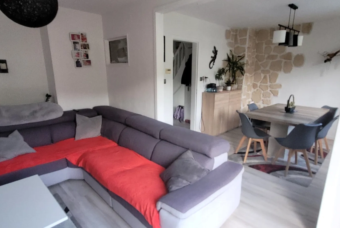 Maison jumelée lumineuse avec jardin à Munster - 3 chambres et garage 