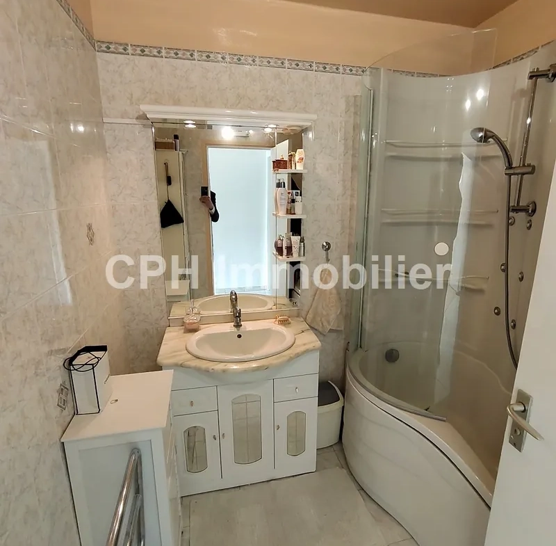 Superbe Appartement 5 pièces avec Vue sur la Seine à Le Pecq 