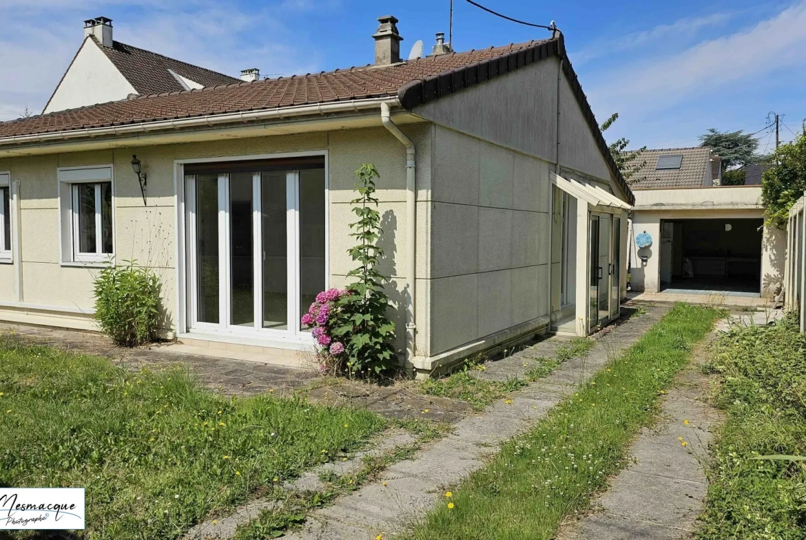 Charmante maison de plain-pied à Morsang-sur-Orge avec garage et dépendances 