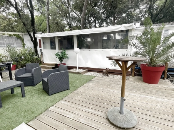 Mobilhome 3 chambres dans parc de loisirs 5 étoiles à Puget-sur-Argens