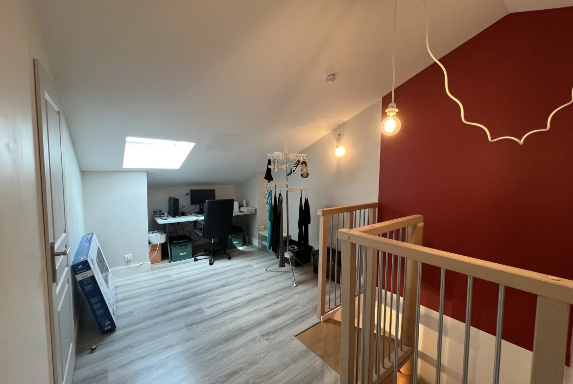 Appartement duplex avec terrasse, jardin et parking à Essey-les-Nancy 