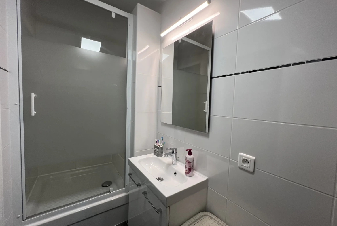 Appartement duplex avec terrasse, jardin et parking à Essey-les-Nancy 
