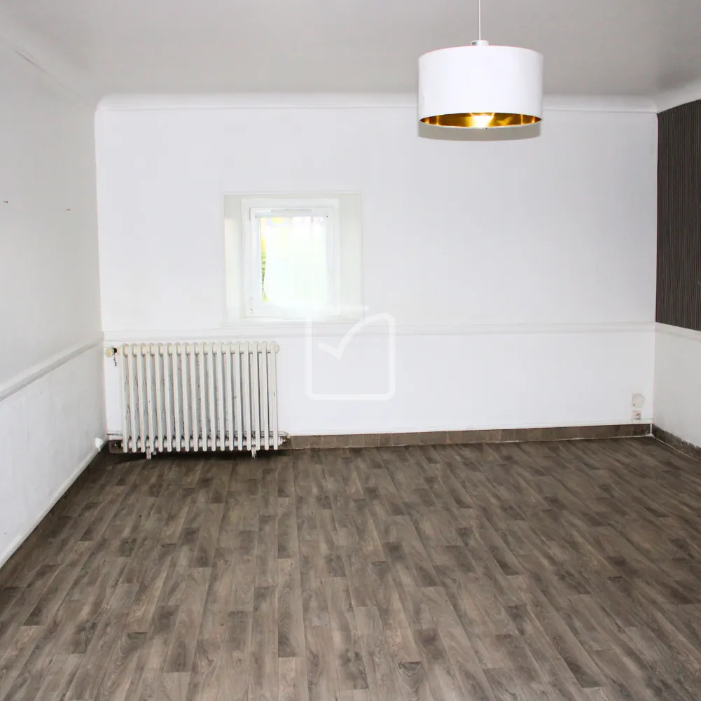 Maison 6 pièces de 123m² avec terrain de 1188m² à Le Menil Ciboult 