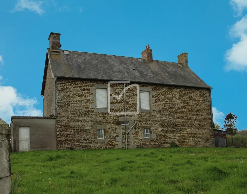 Maison 6 pièces de 123m² avec terrain de 1188m² à Le Menil Ciboult 