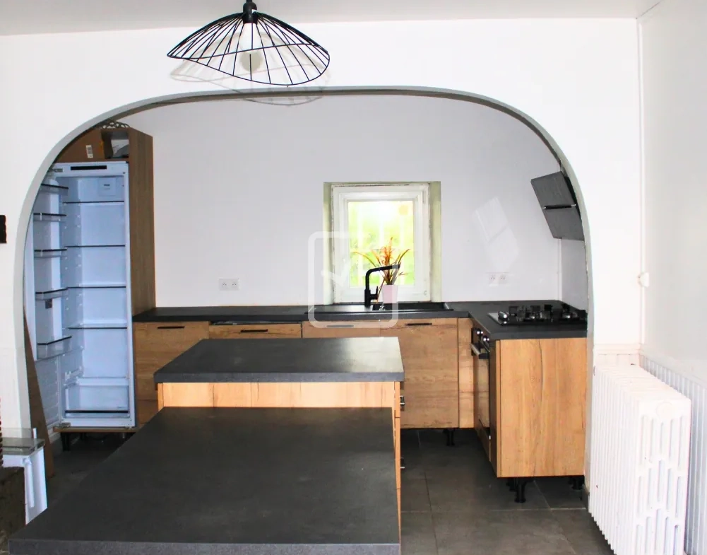 Maison 6 pièces de 123m² avec terrain de 1188m² à Le Menil Ciboult 