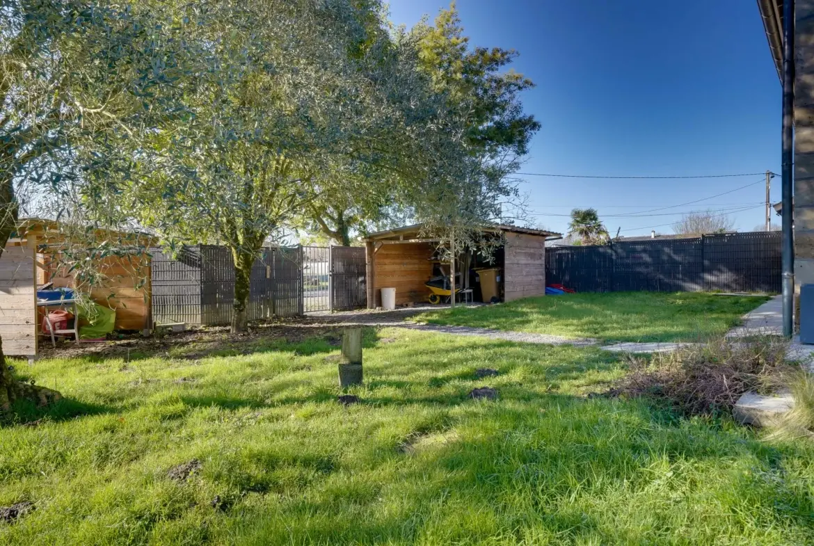 Belle maison en pierre de 133 m² avec jardin à Cubnezais, rénovation récente 