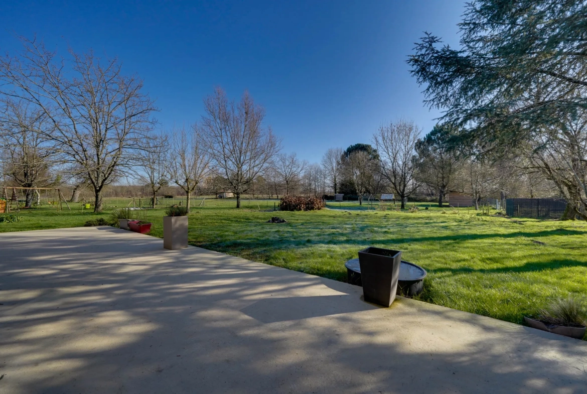 Belle maison en pierre de 133 m² avec jardin à Cubnezais, rénovation récente 