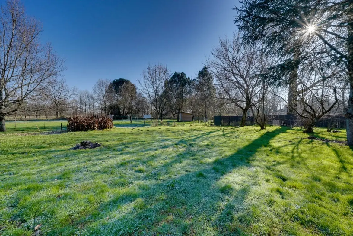 Belle maison en pierre de 133 m² avec jardin à Cubnezais, rénovation récente 