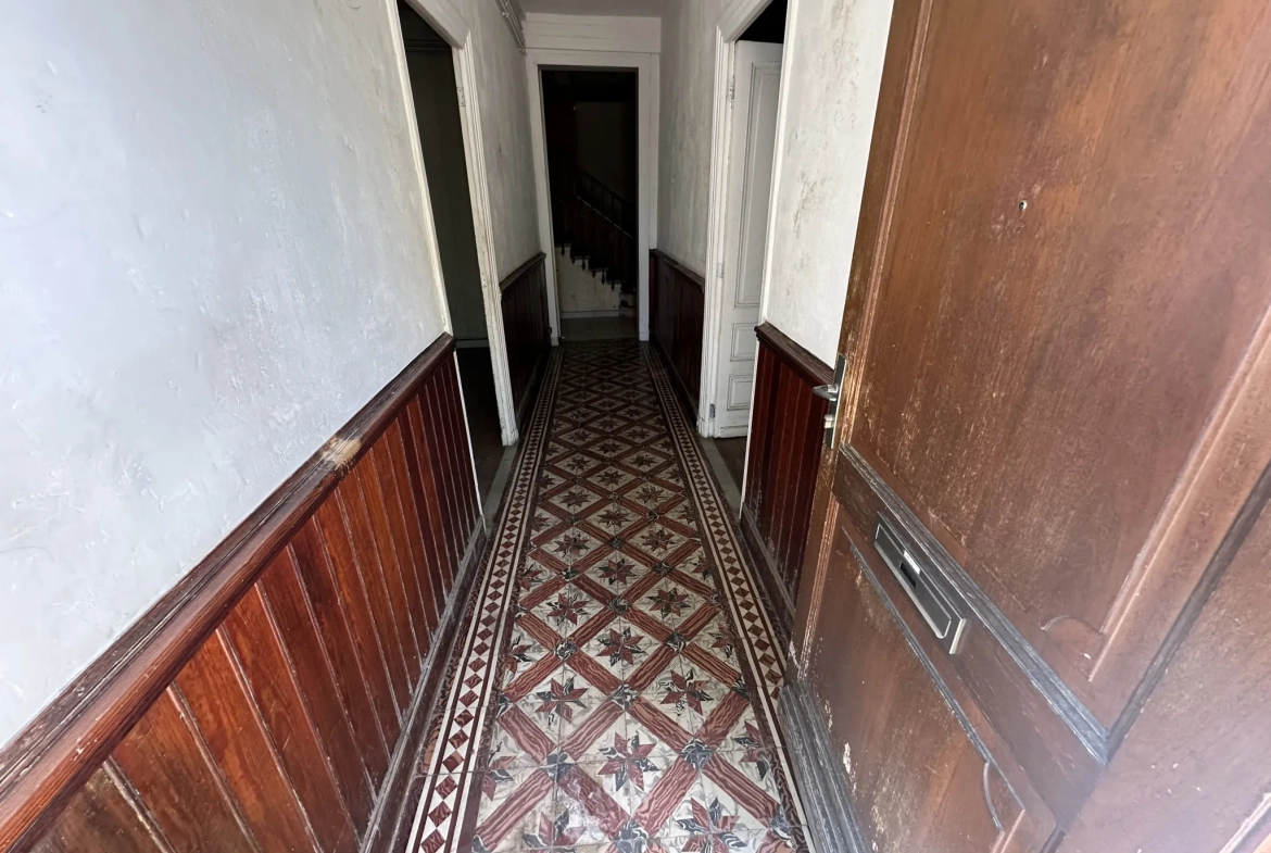 Maison en pierre avec grand garage à Sainte-Bazeille 47180 - Opportunité rare 