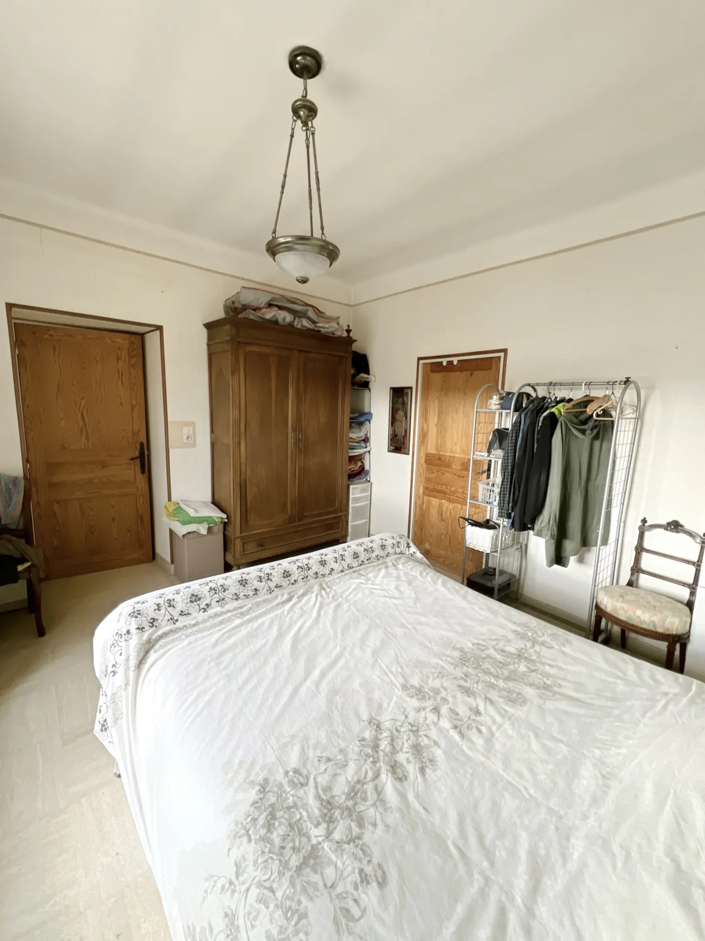 Maison en pierre avec jardin, dépendances et garage à Vaison-la-Romaine 