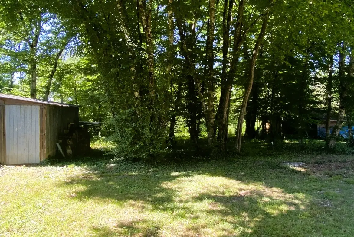 Maison à vendre dans domaine privé à Bazoches-sur-le-Betz (45) - 2 chambres, jardin, équipements sportifs 