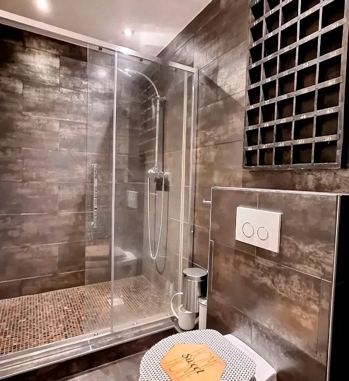Magnifique appartement haussmannien de 85 m² à Mulhouse avec parking et cave 