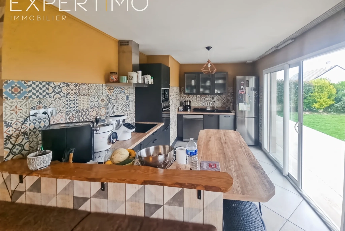 Magnifique maison familiale de 121 m² à Le Mesnil Reaume avec jardin et confort moderne 
