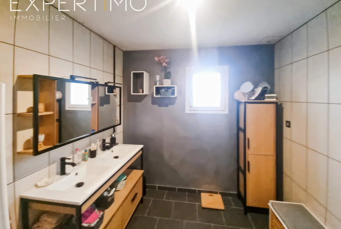 Magnifique maison familiale de 121 m² à Le Mesnil Reaume avec jardin et confort moderne 