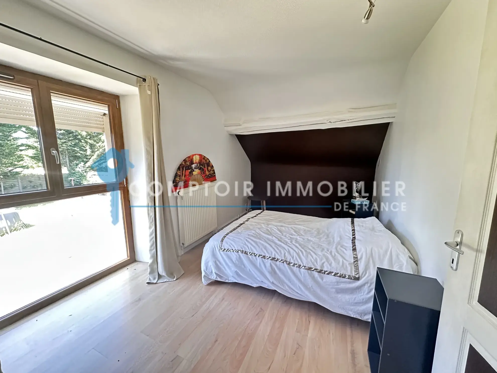 Maison familiale T4 de 105 m² avec jardin et piscine à Auneau (28700) 