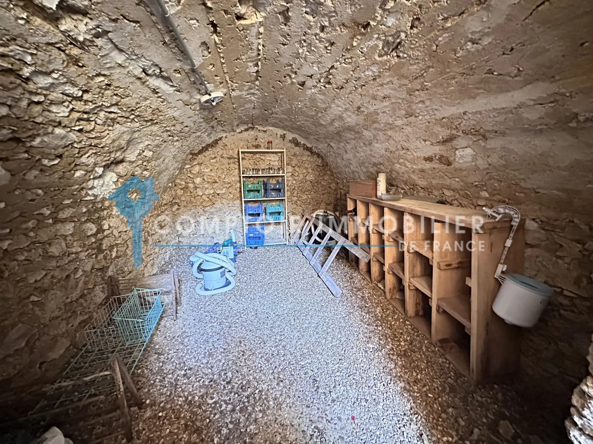 Maison familiale T4 de 105 m² avec jardin et piscine à Auneau (28700) 