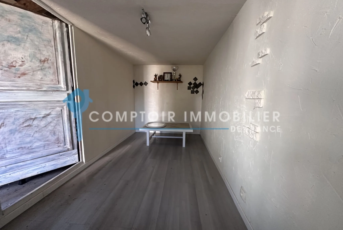 Maison familiale T4 de 105 m² avec jardin et piscine à Auneau (28700) 