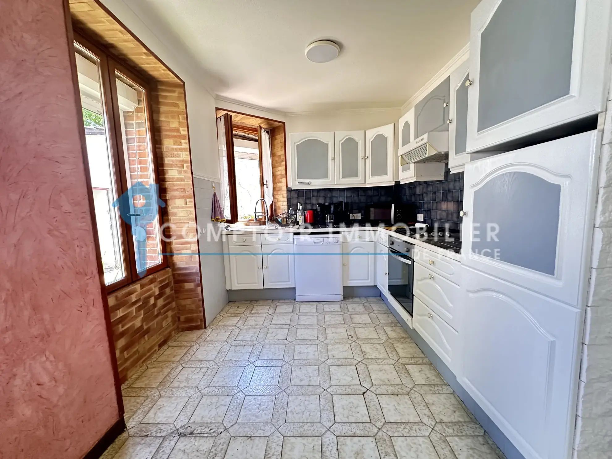 Maison familiale T4 de 105 m² avec jardin et piscine à Auneau (28700) 