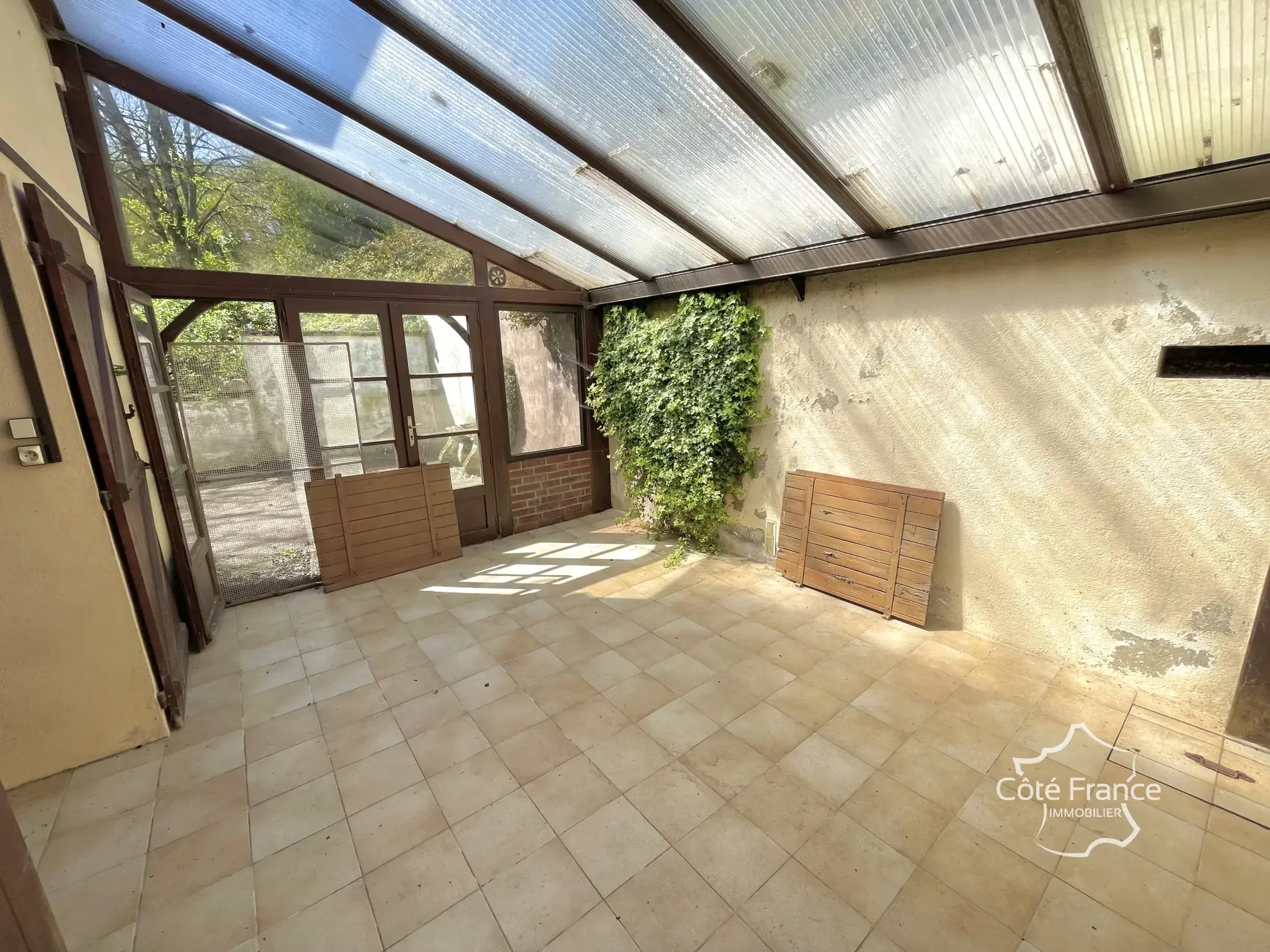 Maison de charme à Merry-Sec avec jardin et potentiel d'aménagement 