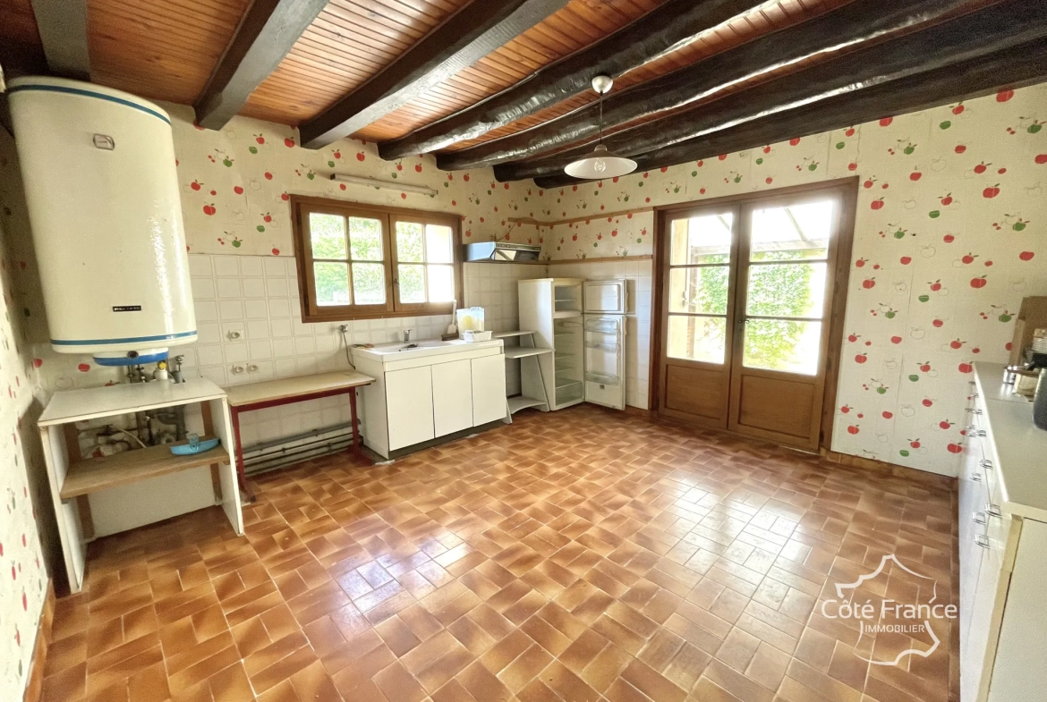 Maison de charme à Merry-Sec avec jardin et potentiel d'aménagement 