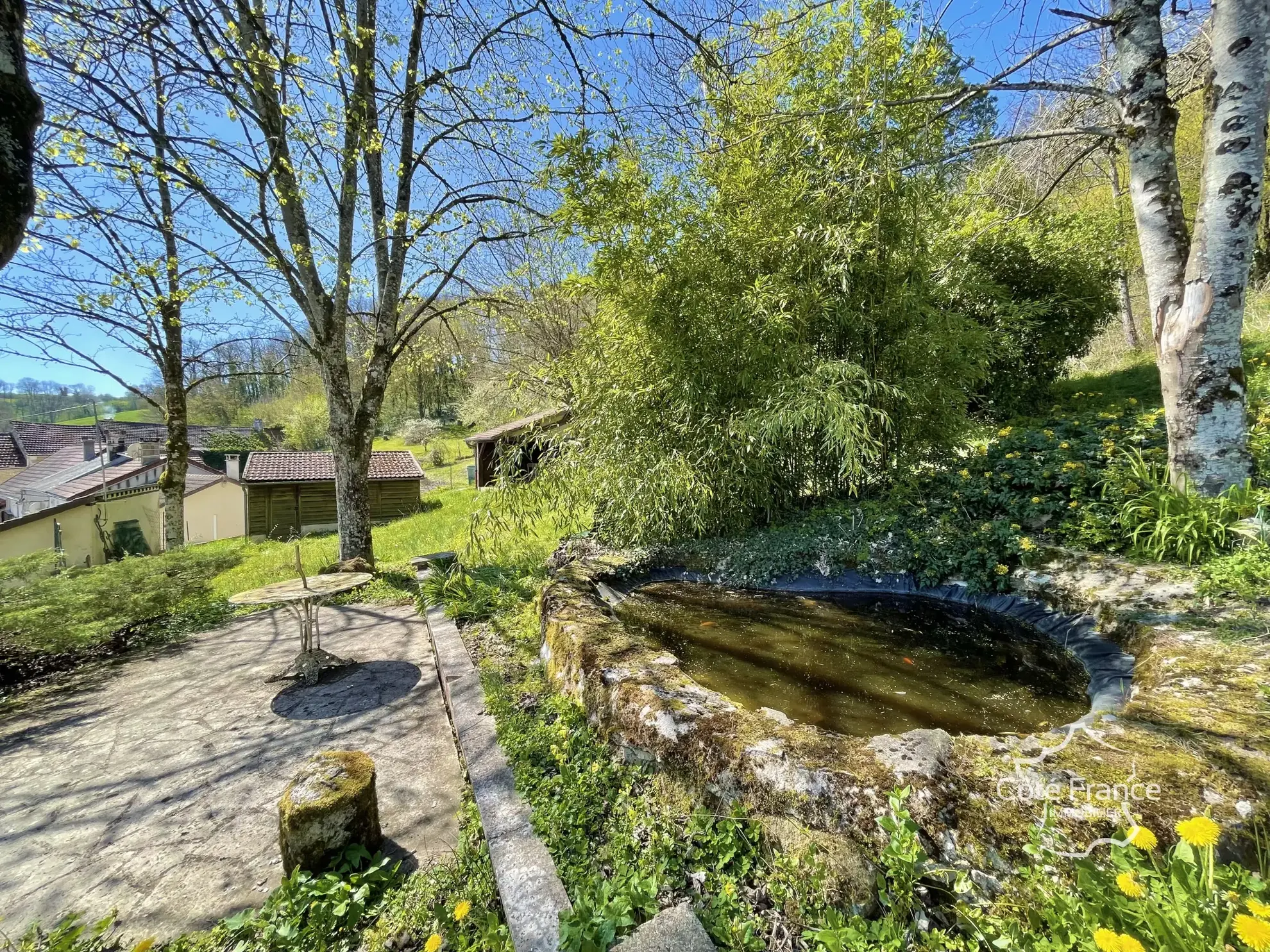 Maison de charme à Merry-Sec avec jardin et potentiel d'aménagement 