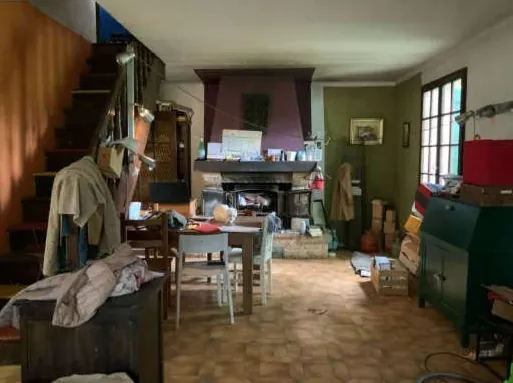 Villa de 148m² à Mornas en vente aux enchères avec grande parcelle 