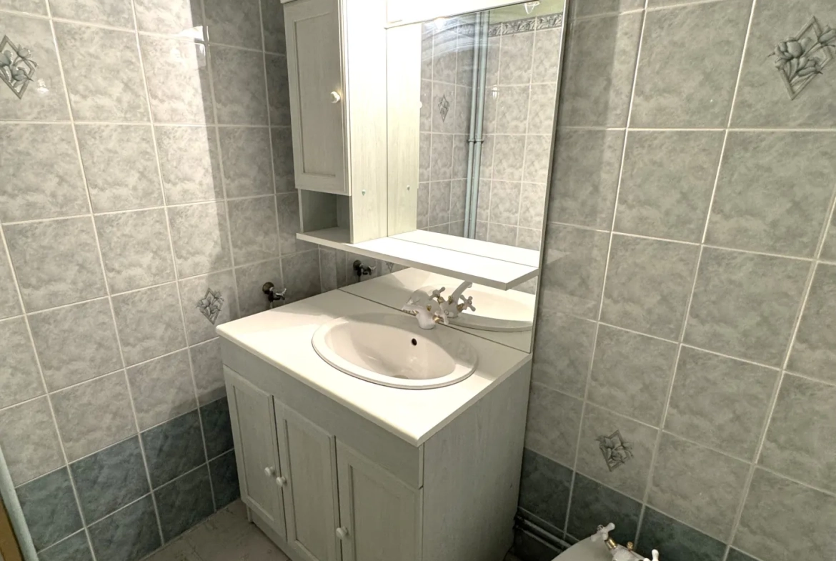 Appartement T3 avec balcon à Clermont-Ferrand – Près du tramway 