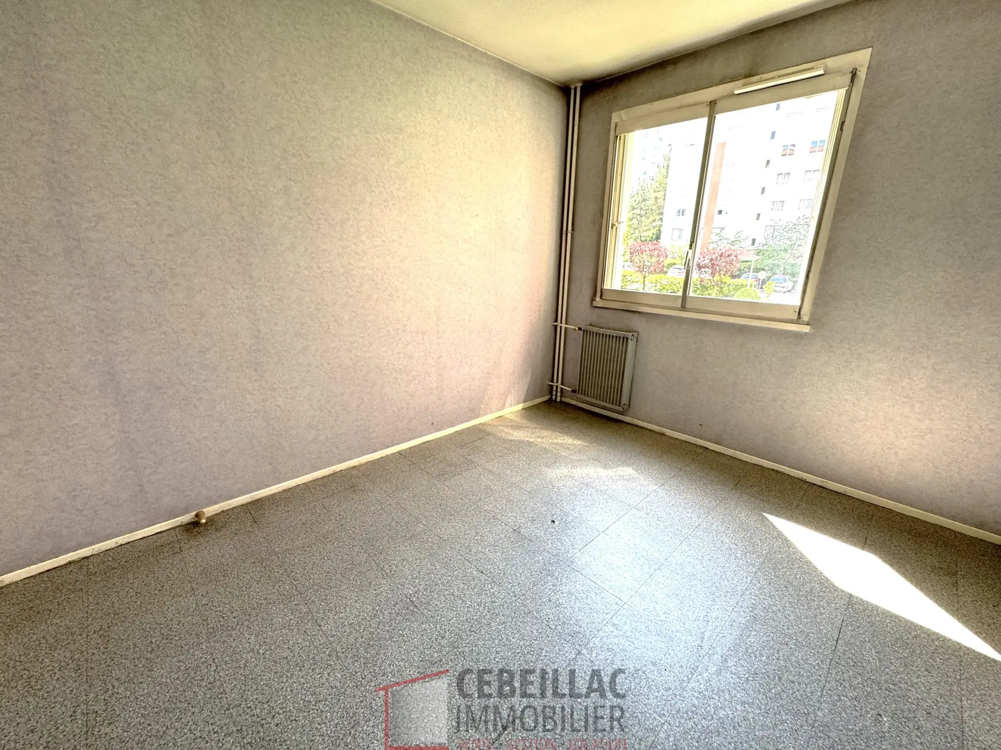 Appartement T3 avec balcon à Clermont-Ferrand – Près du tramway 