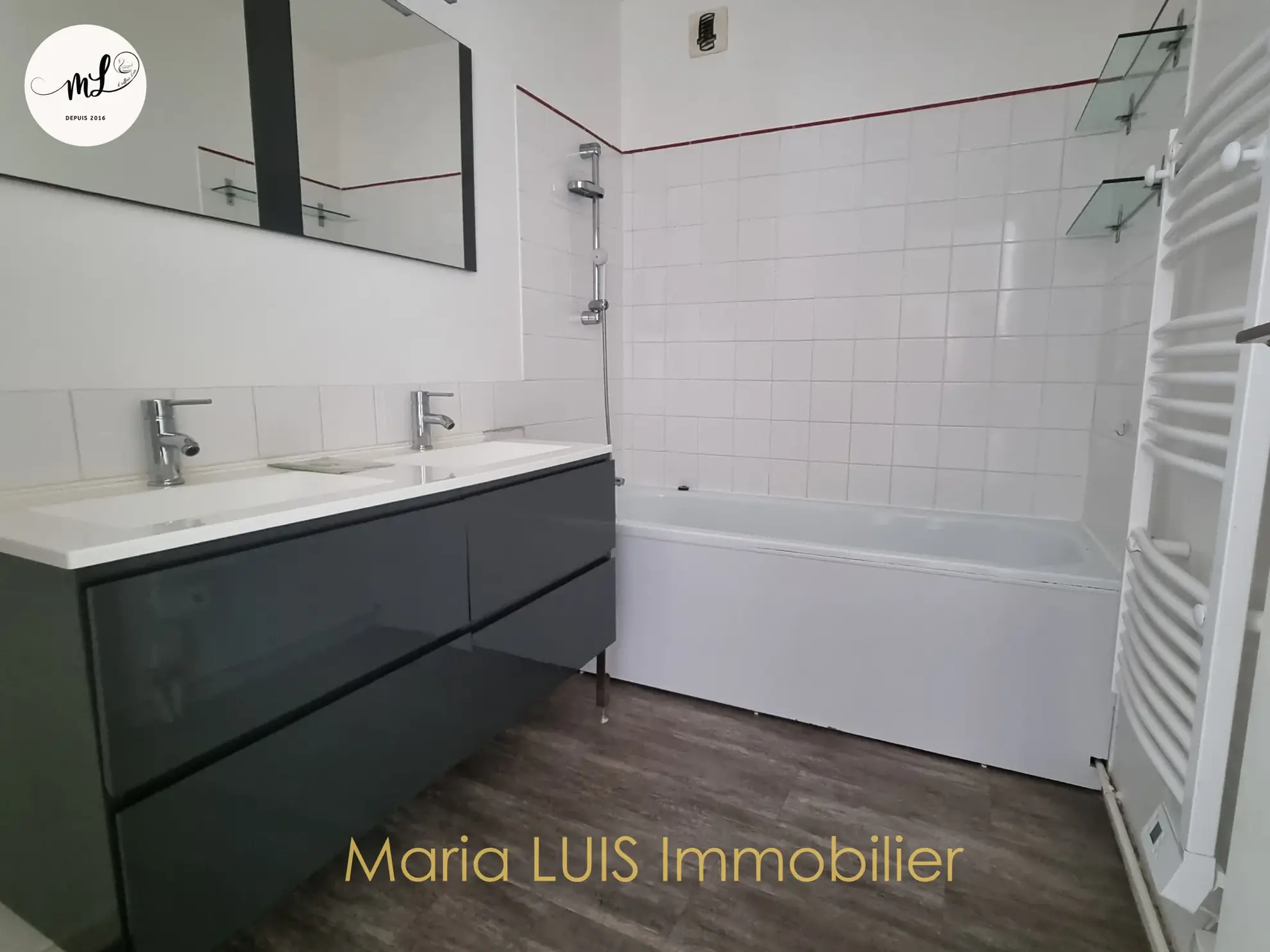 Appartement 4 pièces à Saint-Médard-en-Jalles, centre-ville, avec parking et balcon, sans travaux 