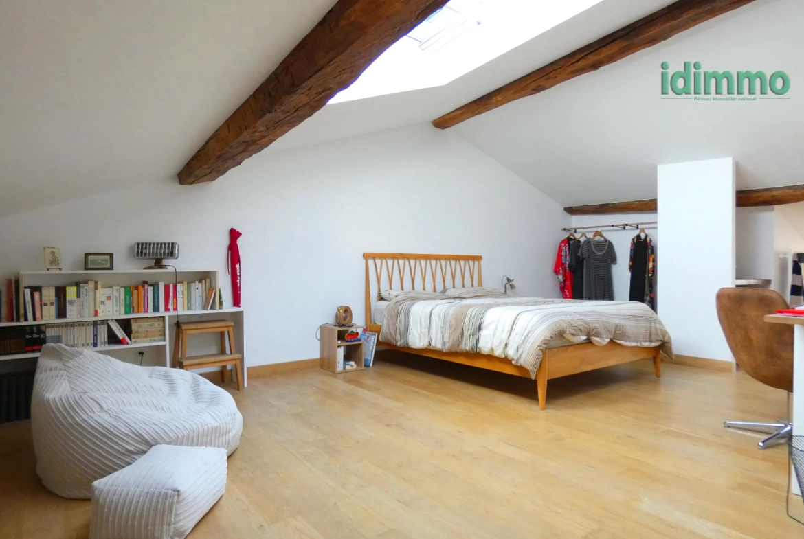 Charmante maison de ville dans le centre historique d'Aurillac, 3 chambres, garage et atelier 